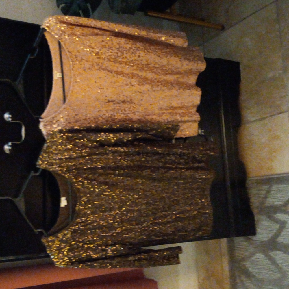 Shirt with sequins size XS and  S